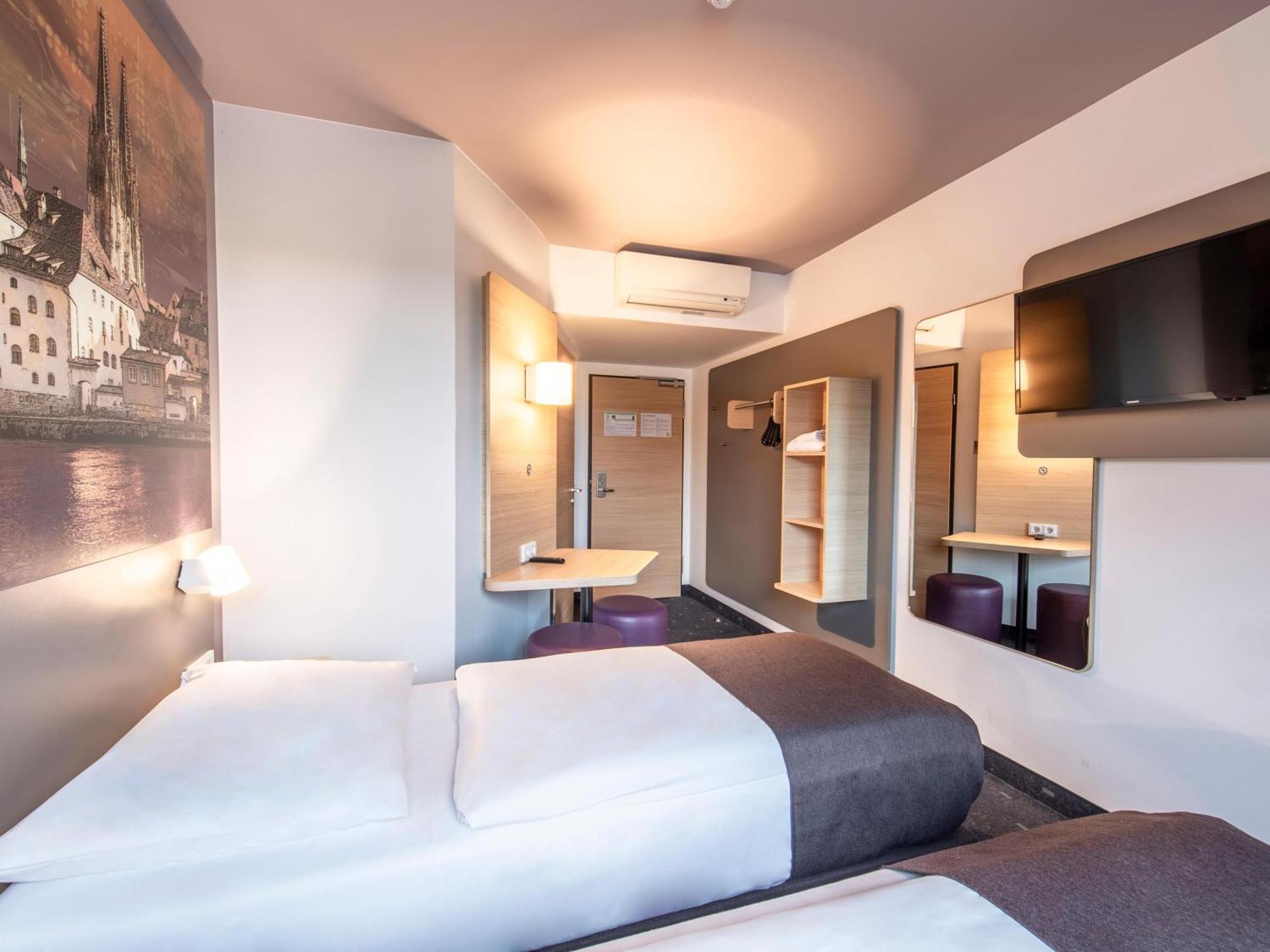 B&B Hotel Regensburg-City Exterior photo