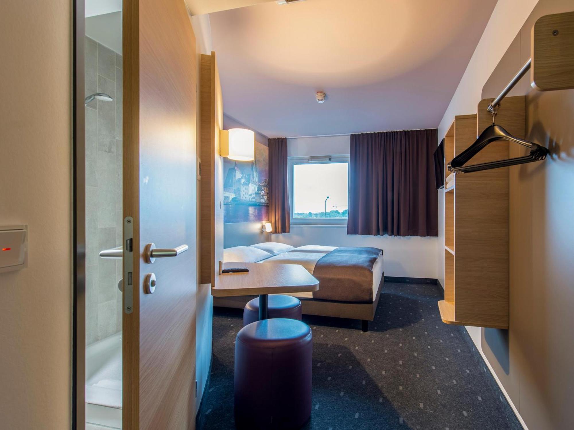B&B Hotel Regensburg-City Exterior photo